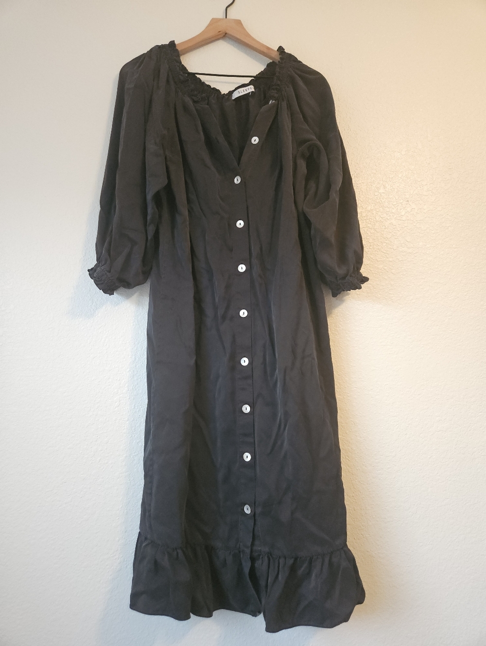 Sleeper 100% silk lounge dress in caviar black - Picture 6 of 10